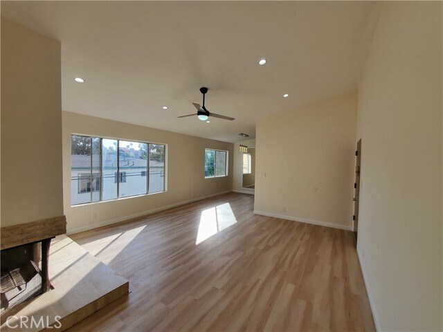 Foto del edificio - 520 California Ave
