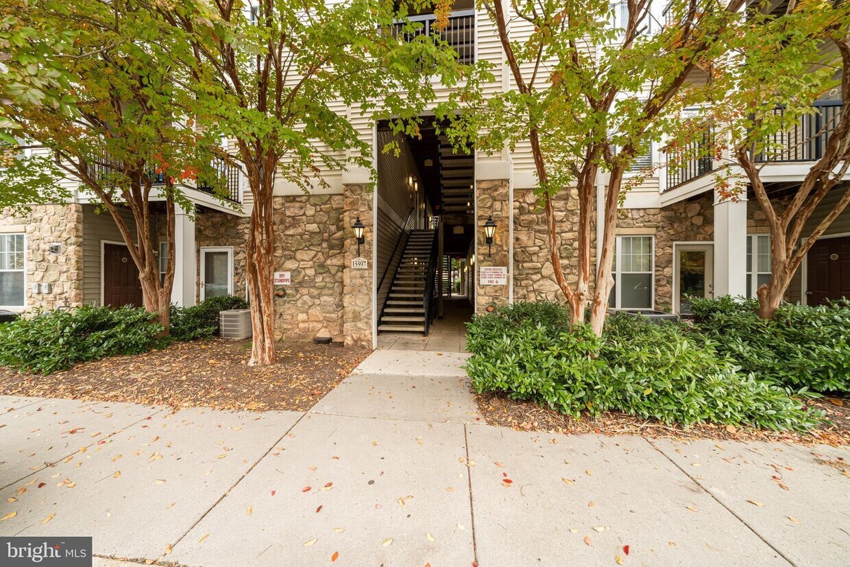 13397 Connor Dr Unit 13397C, Centreville, VA 20120 Room for Rent in