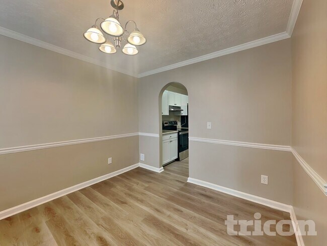 Building Photo - 266 Summer Hill Cir