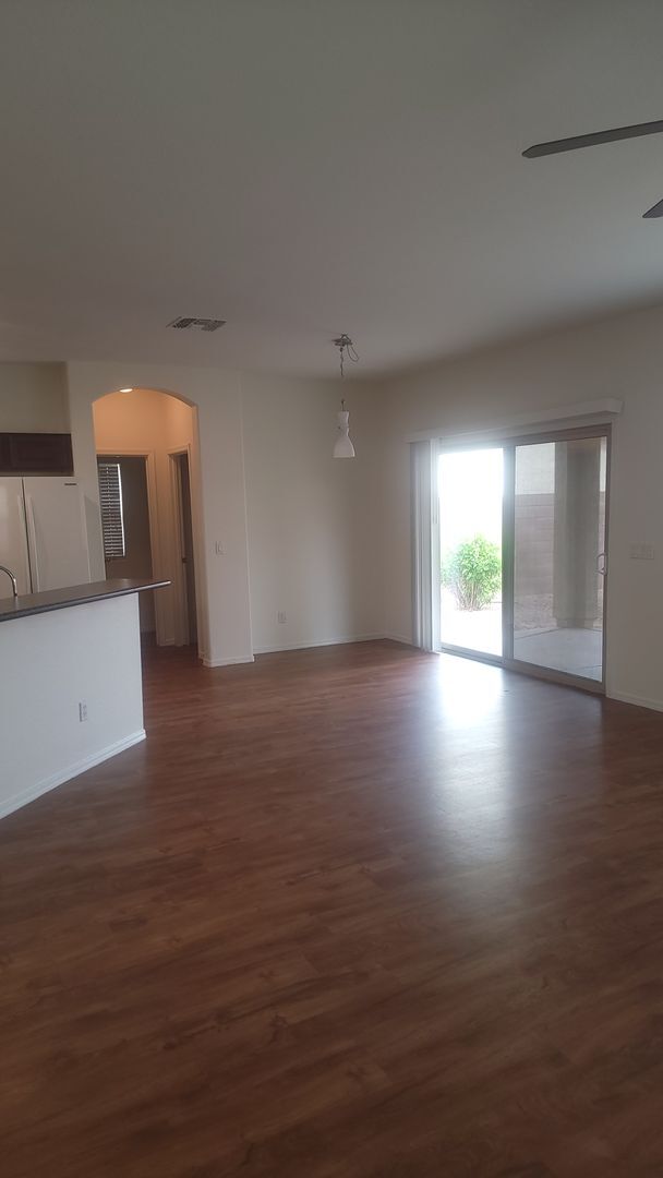 Building Photo - 22257 N Gibson Dr