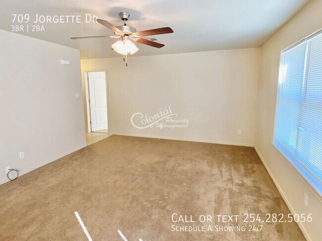 Foto del edificio - 709 Jorgette Dr