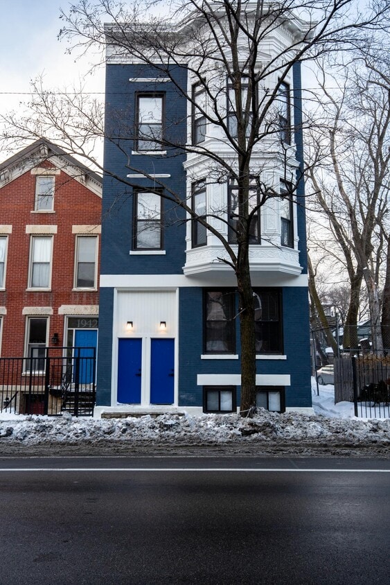 Primary Photo - 1944 N Halsted St