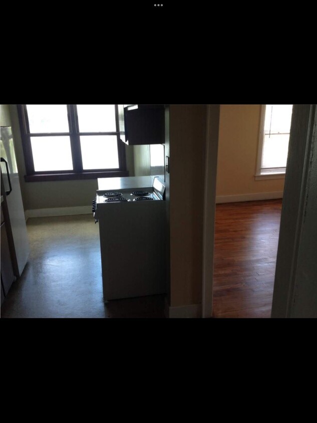 Foto del edificio - 519 N Kalamazoo St