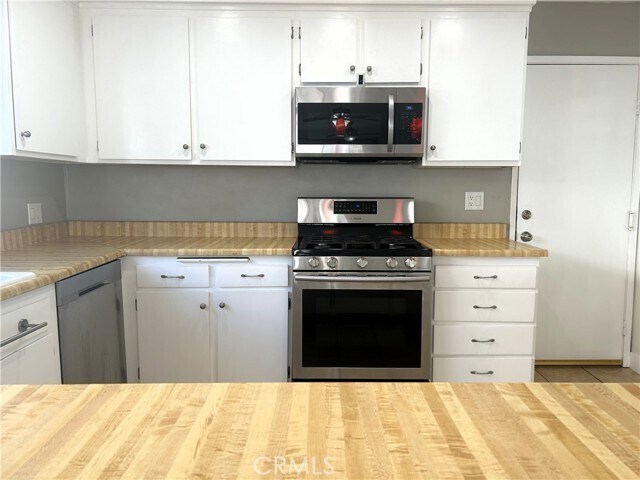 Foto del edificio - 15712 Rolling Ridge Dr