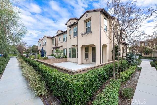 Foto del edificio - 18 Prominence