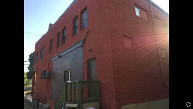 Apartments Under 800 In Moon Township Pa Apartments Com Apartments Under 800 In Moon Township Pa Apartments Com