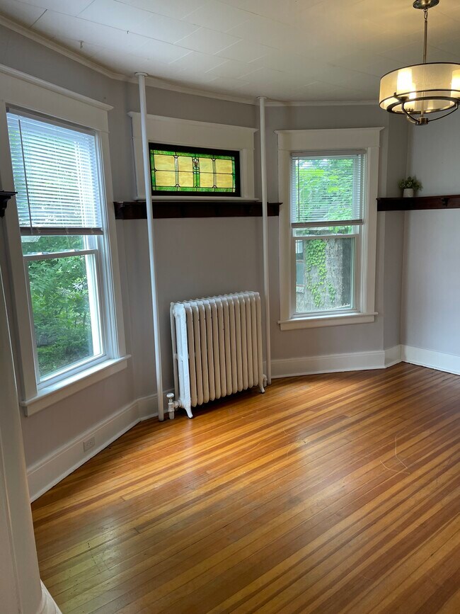 Foto del edificio - 52 Grove Ave