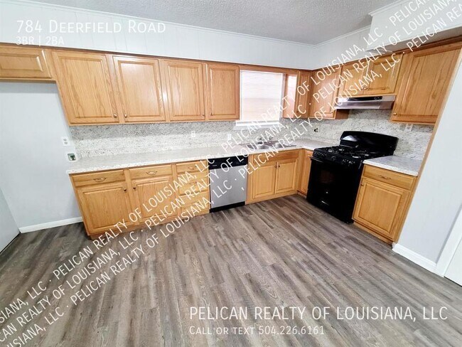 Foto del edificio - 784 Deerfield Rd