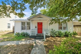 Building Photo - 406 Nelray Blvd