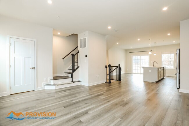 Foto del edificio - 6036 Workers Dr