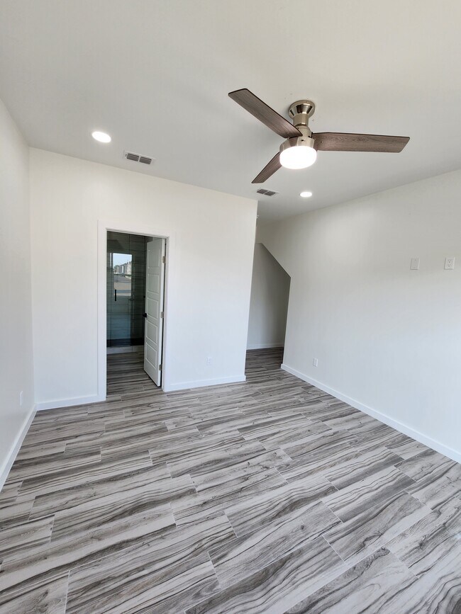 Foto del edificio - 702 W Seminole Ave