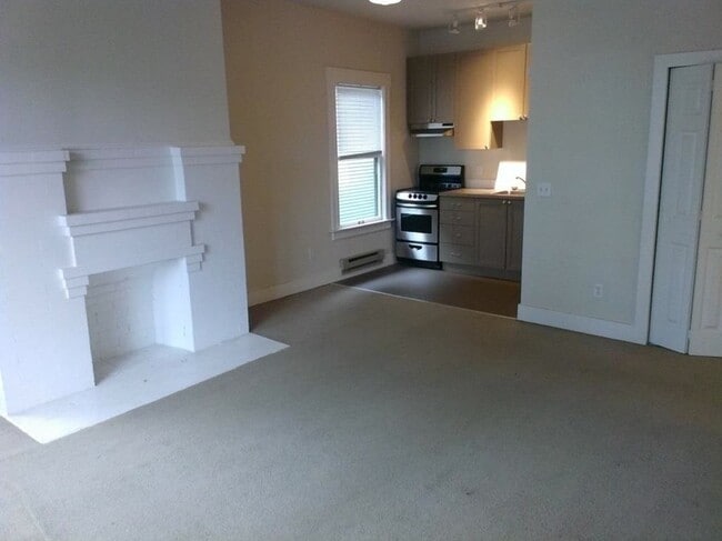 Building Photo - 1419 Boylston Ave
