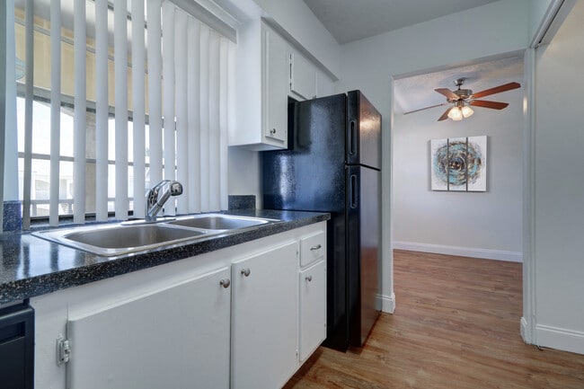 Interior Photo - Royal Breeze Apartments