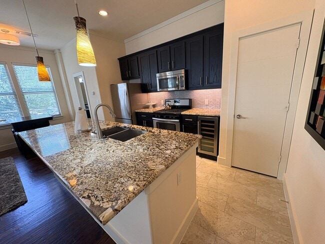 Foto del edificio - 4223 Wycliff Ave