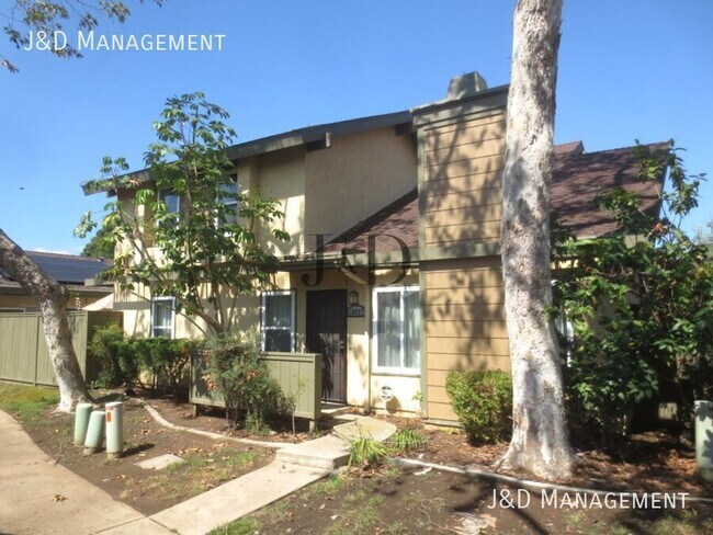 Building Photo - 10527 Caminito Glenellen