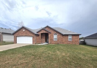 Building Photo - 838 S Jester Ave