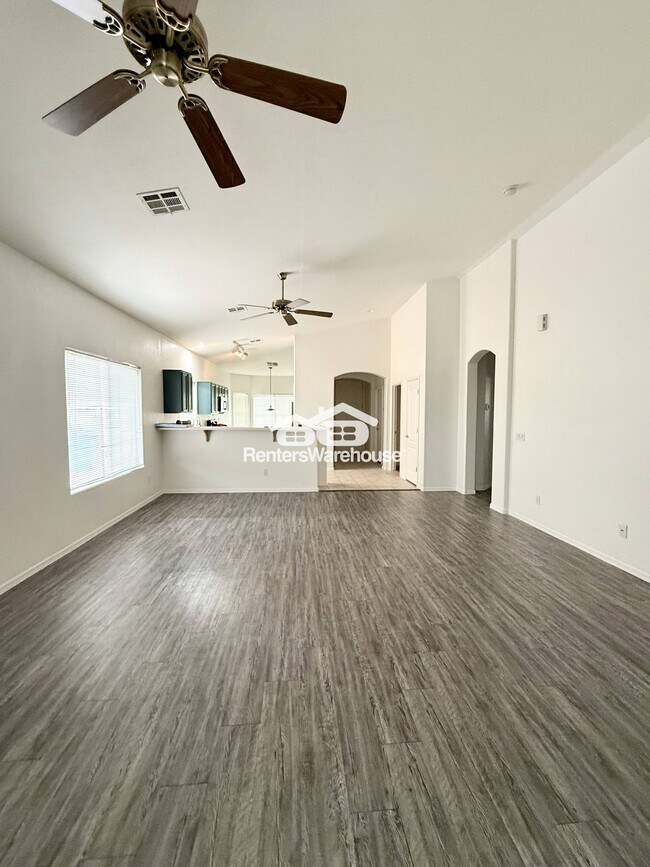 Building Photo - 18526 N 20th Pl
