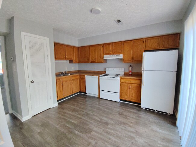 Building Photo - 27 Duiguid Dr