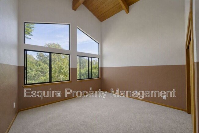 Foto del edificio - 4290 Aspen Ln