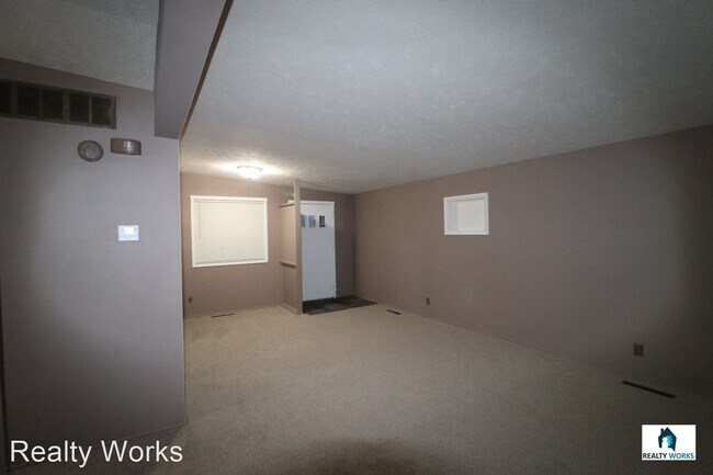 Foto del edificio - 3 br, 1 bath House - 719 E Eldora Lane