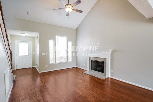 Building Photo - 2509 Jordan Ridge Dr
