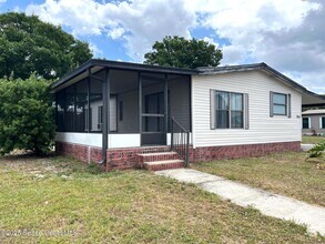 Building Photo - 503 Susan Dr