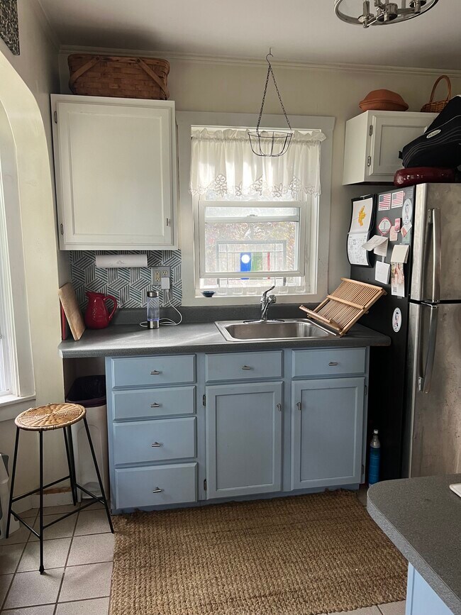 Foto del edificio - 42 Haskins Ave