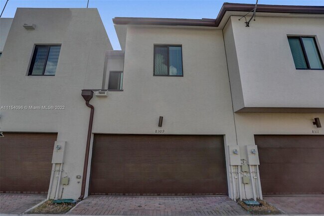 Foto del edificio - 8309 NW 49th St  8309 Doral Fl 33166