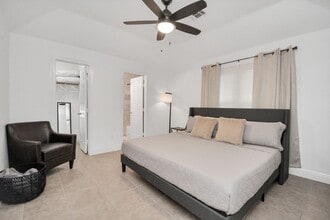 Building Photo - 7830 Pardee St