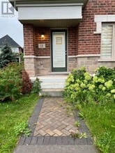 Building Photo - 14 Oakmore Ln