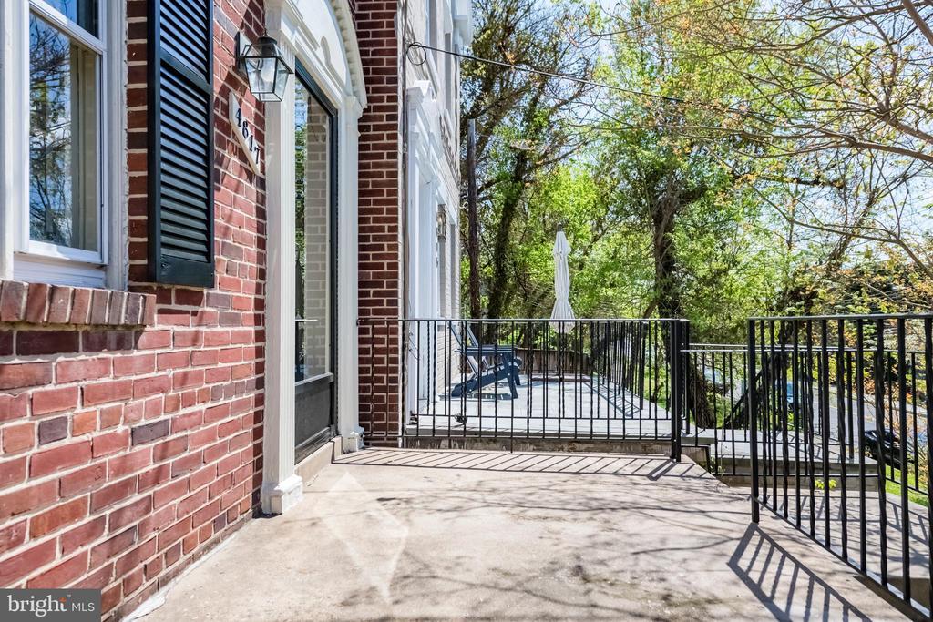 Foto principal - 4817 Reservoir Rd NW