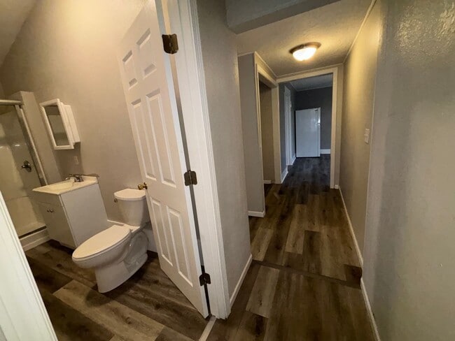 Foto del edificio - 403 N Monroe St