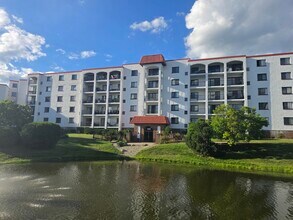 Building Photo - 375 Plum Creek Dr