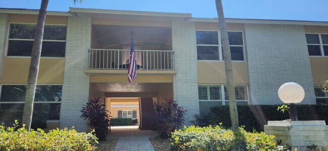 Foto del edificio - 548 Broad Ave S