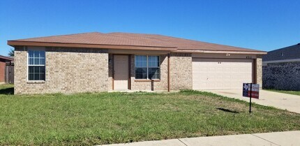Building Photo - 4311 Janelle Dr