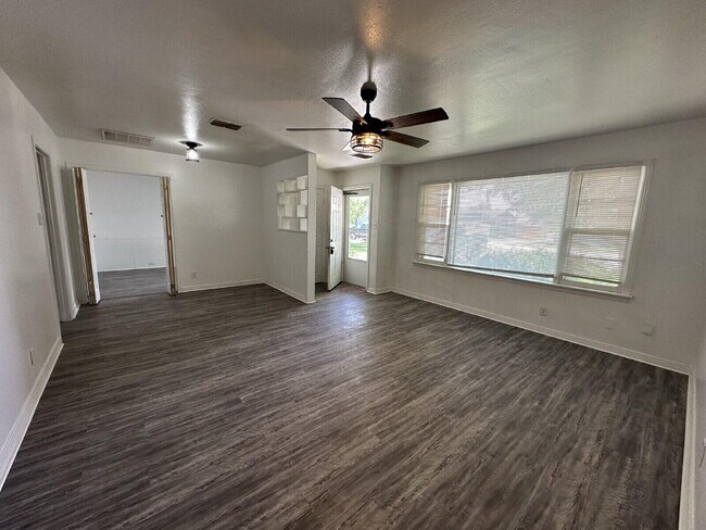 Foto del edificio - 4803 35th St