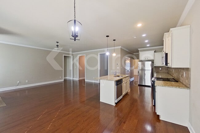 Building Photo - 274 Sunnyview Dr