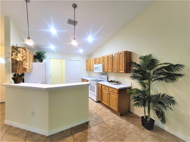 Building Photo - 11124 Hotchkiss Dr