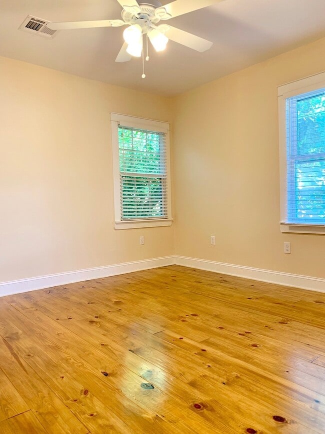 Foto del edificio - 9540-42 Stroelitz