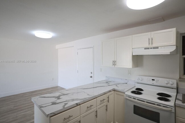 Building Photo - 3501 W 11th Ave