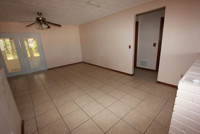 Foto del edificio - Deltona - 3 Bedroom, 2 Bathroom - $1,845.00