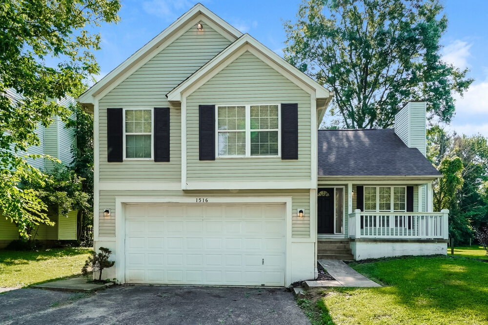 Primary Photo - 1516 Manor Dr