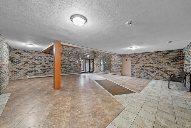 Building Photo - 8923 Knight Ave