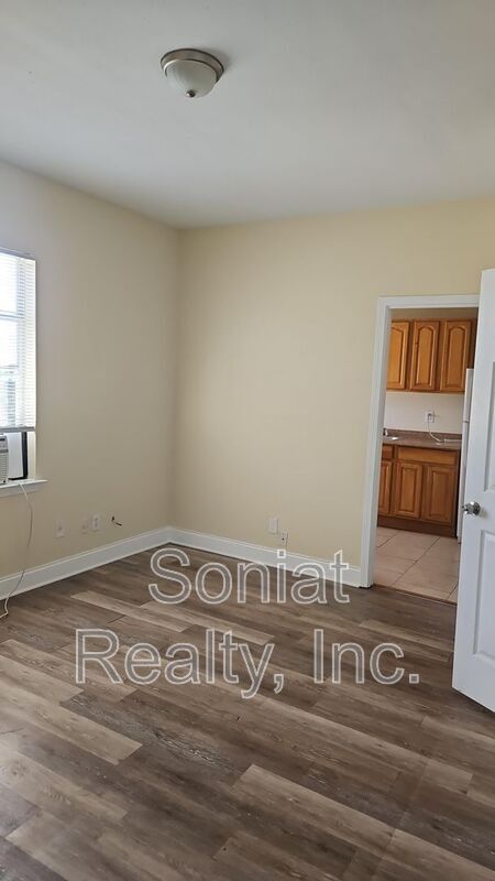 Foto del edificio - 6210 Hayne Blvd