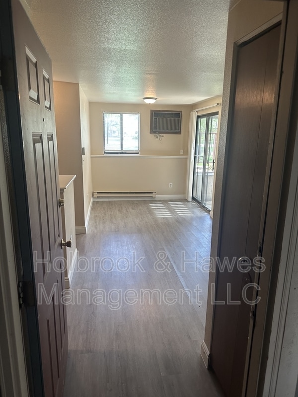 Building Photo - 4501 E Boardwalk Dr