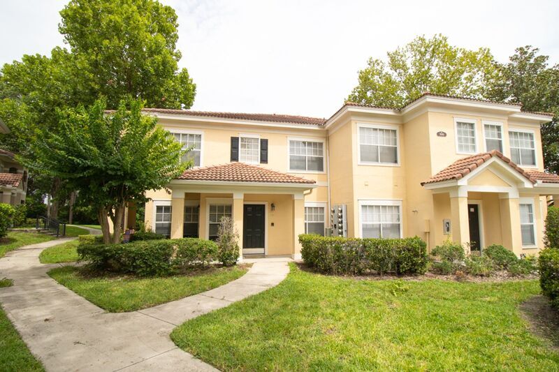 Primary Photo - 325 Arbor Lakes Cir