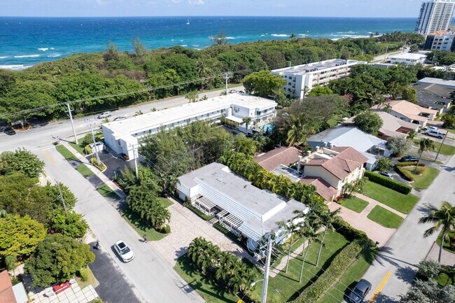 Foto del edificio - 900 NE 4th St