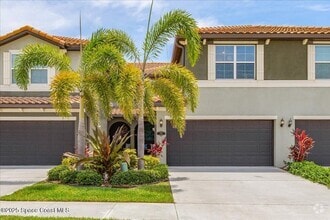Building Photo - 779 Simeon Dr