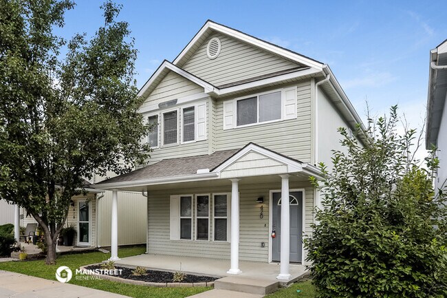 Foto del edificio - 420 NE Wolf Creek Dr