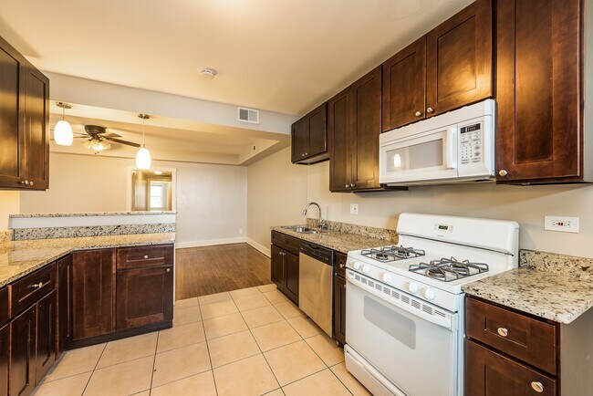 Foto del edificio - 4242 W Wrightwood Ave